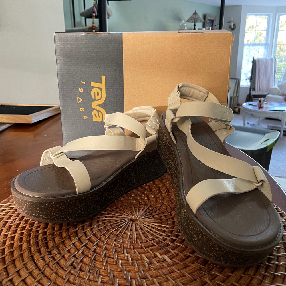 Teva Women's Tan Platform Sandals